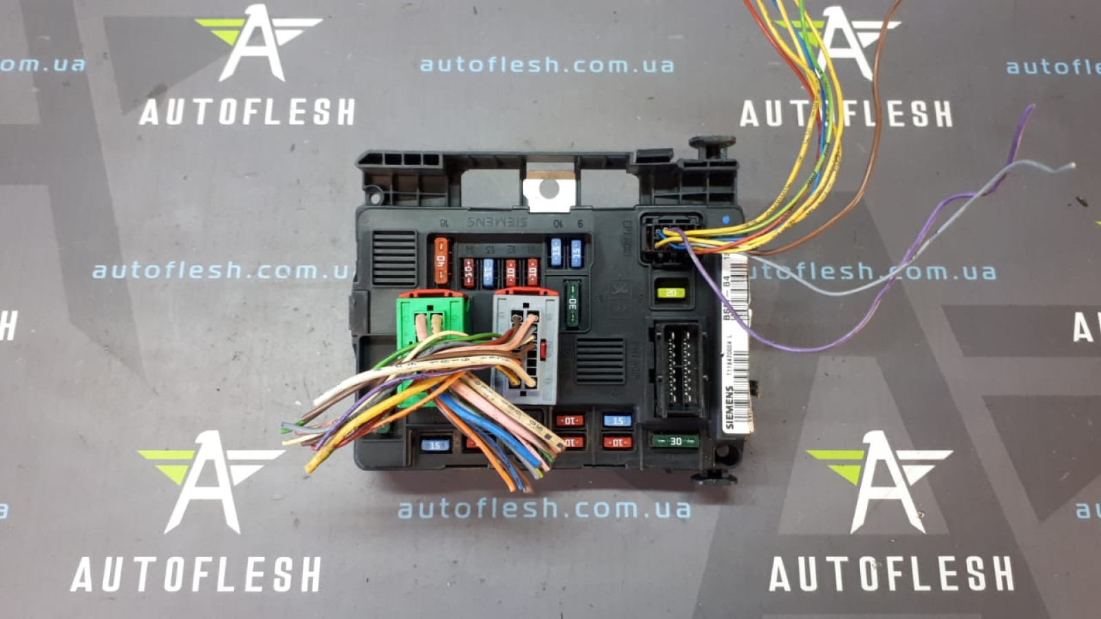 Б/у блок предохранителей BSM 9650618380 для Citroen C2, C3/ Peugeot 206, 1007 Б/у блок предохранителей BSM 9650618380 для Citroen C2, C3/ Peugeot 206, 1007