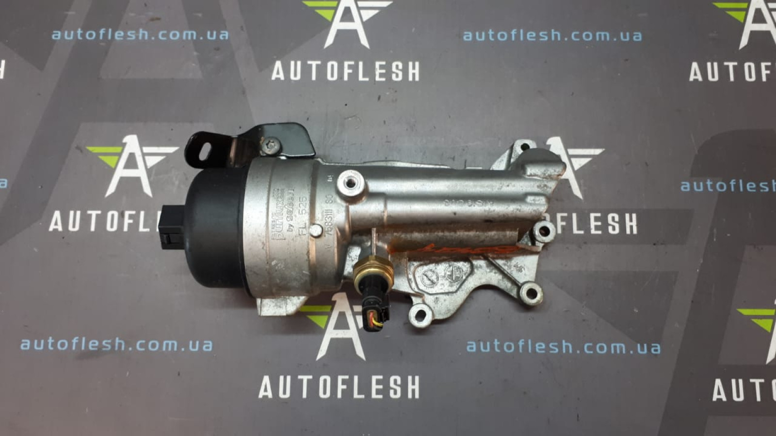 Б/у корпус масляного фильтра V758311180 для MINI