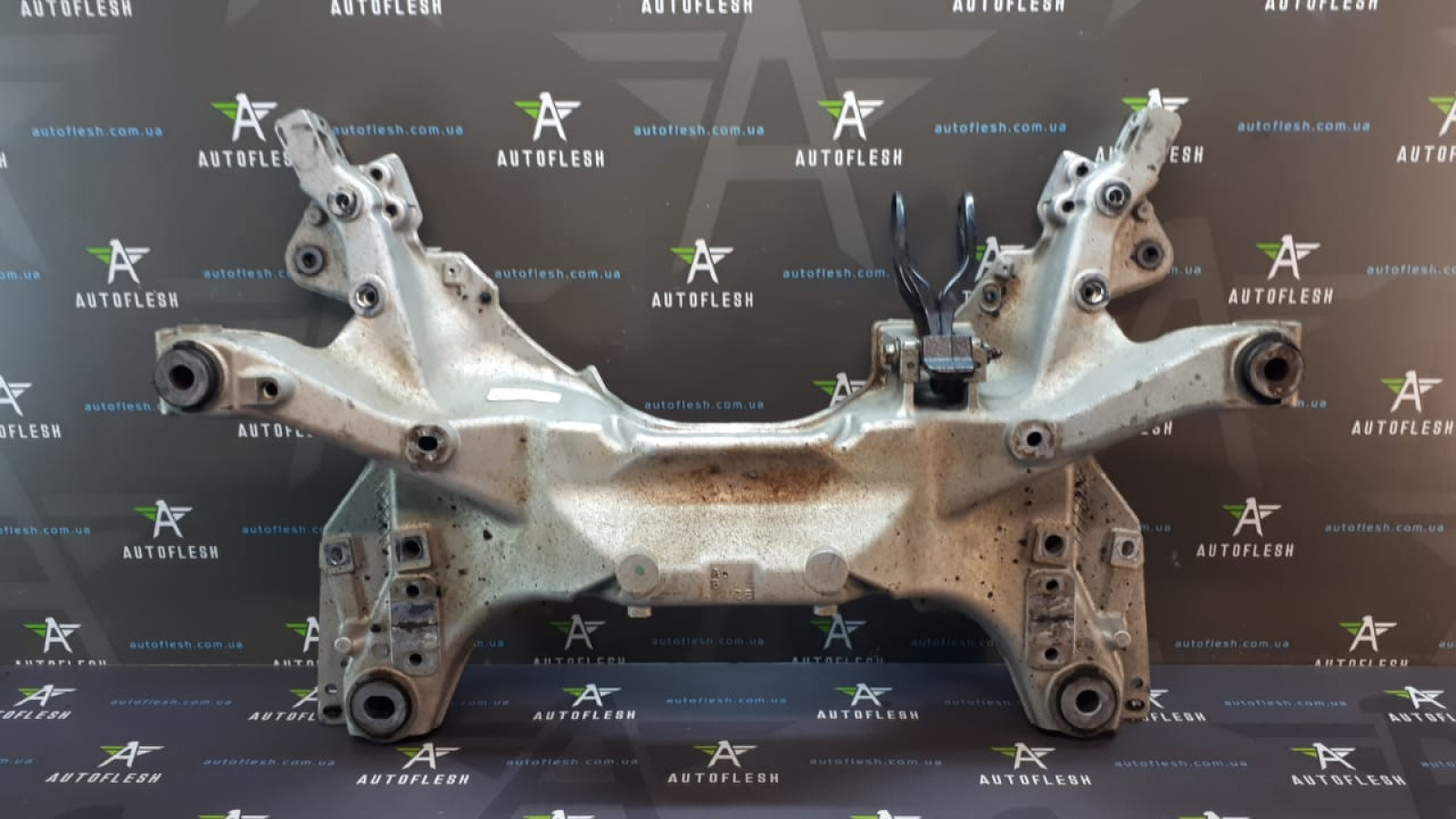 Б/у подрамник передний 9683554810 для Citroen C5 III/ Peugeot 407