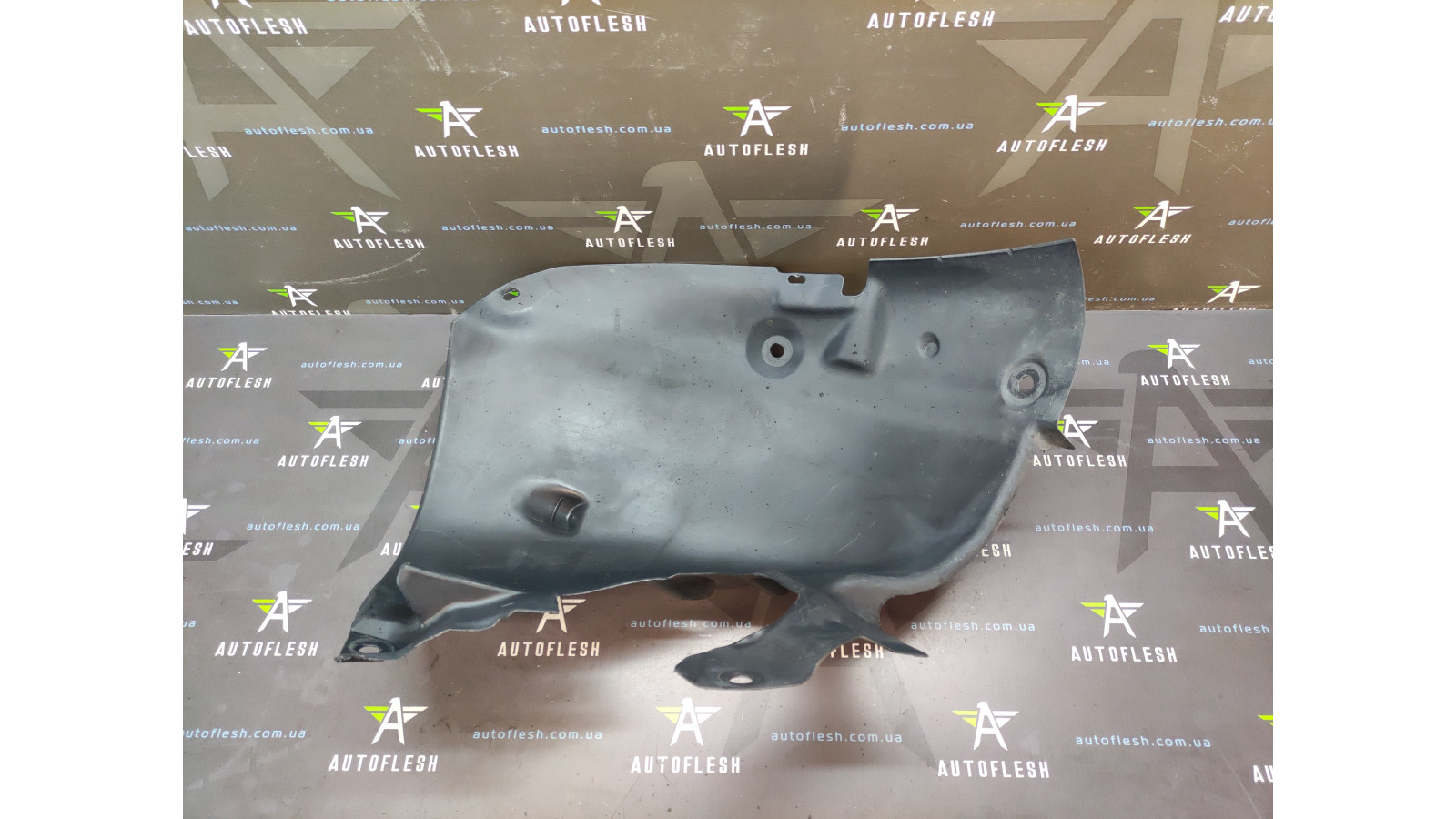 Б/у подкрылок передний левый 8200430598 для Renault Grand Scenic II/ Scenic II