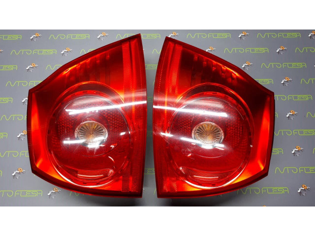Б/у фонарь задний наружный 1K6945096Q/ 1K6945095Q для Volkswagen Golf V Б/у фонарь задний наружный 1K6945096Q/ 1K6945095Q для Volkswagen Golf V