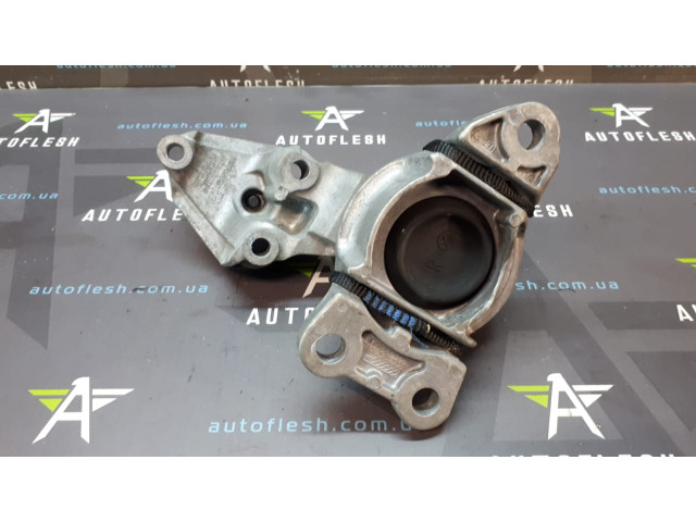 Б/у подушка двигателя/ опора двигателя 112100021R, 1.9 dCi для Renault Megane III/ Scenic III Б/у подушка двигателя/ опора двигателя 112100021R, 1.9 dCi для Renault Megane III/ Scenic III
