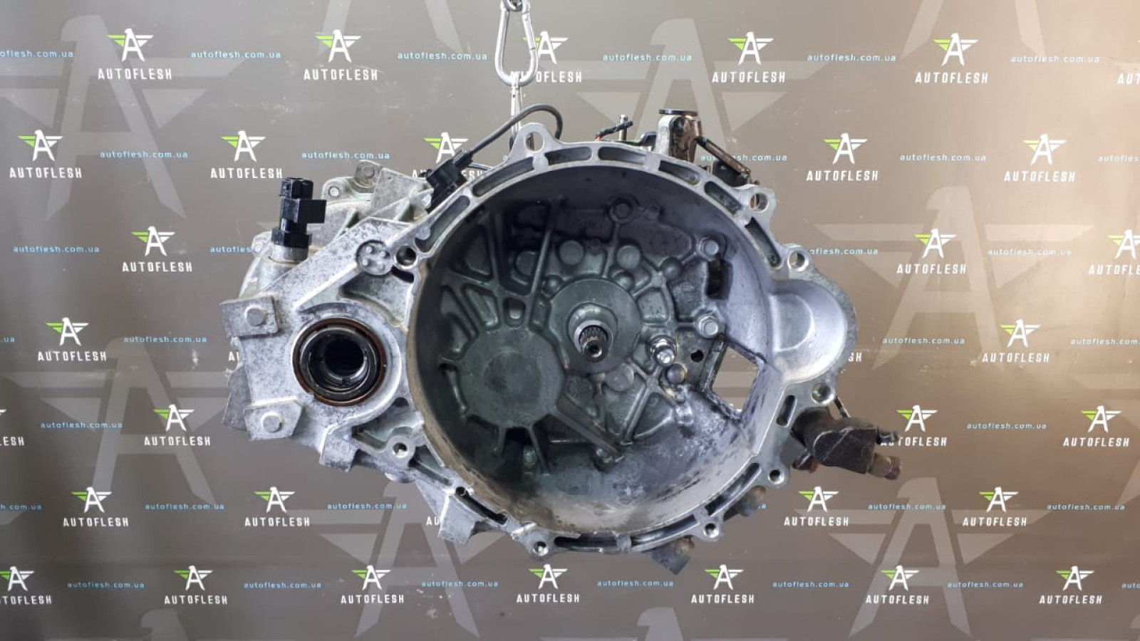 Б/у КПП/ коробка передач в сборе M56CF3-1/ 43111-32300, 1.6 CRDI, 6-ти ступенчатая для Hyundai i30/ KIA Ceed Б/у КПП/ коробка передач в сборе M56CF3-1/ 43111-32300, 1.6 CRDI, 6-ти ступенчатая для Hyundai i30/ KIA Ceed