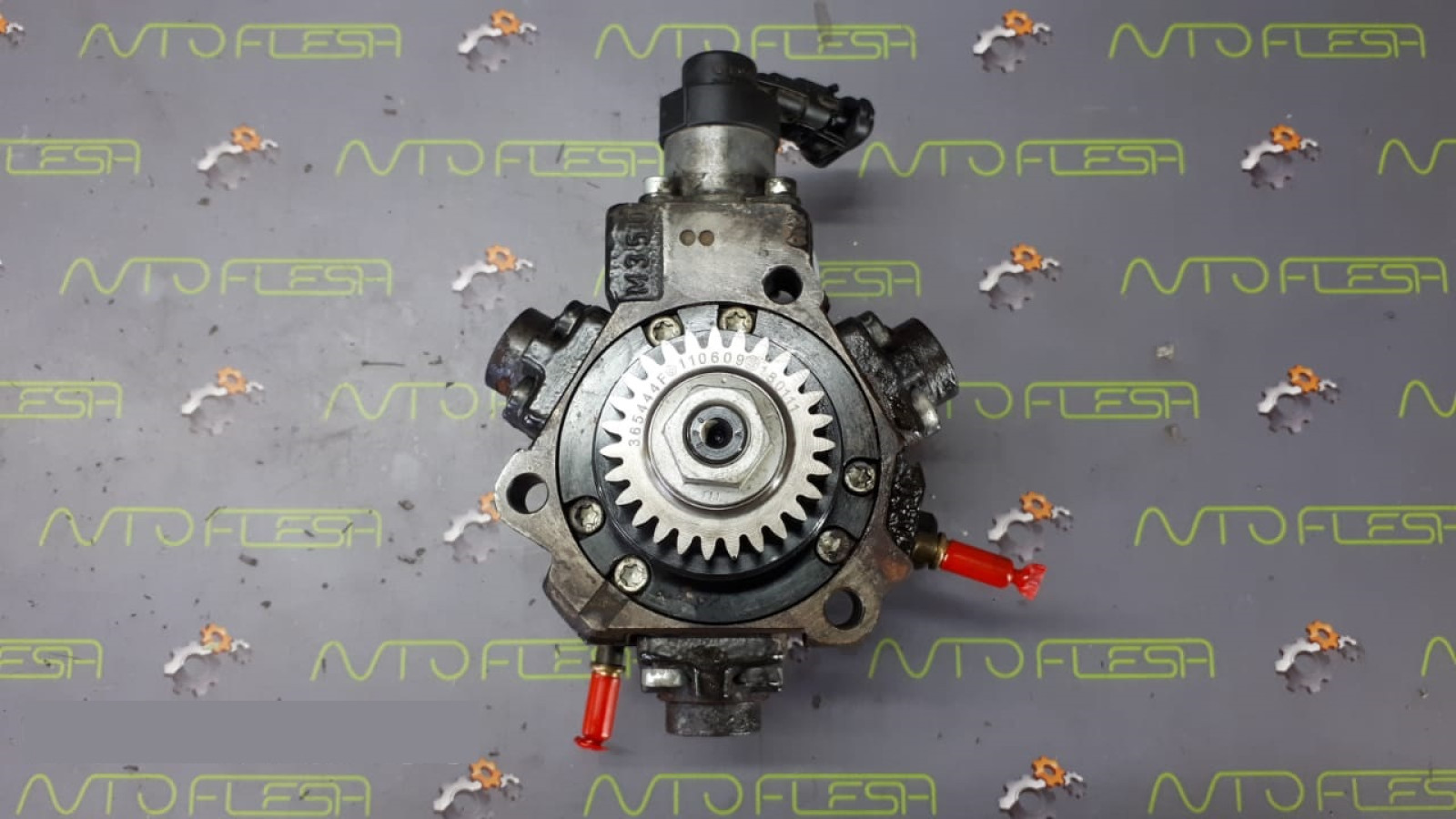 Б/у ТНВД/ топливный насос 0445010205/ 8200950493, 2.0/ 2.3 dCi для Opel Movano, Vivaro/ Renault Master III/ Trafic II