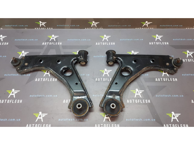 Б/у рычаг передний в сборе левый/ правый 55703230, 55703231 для Opel Adam/ Corsa D, E