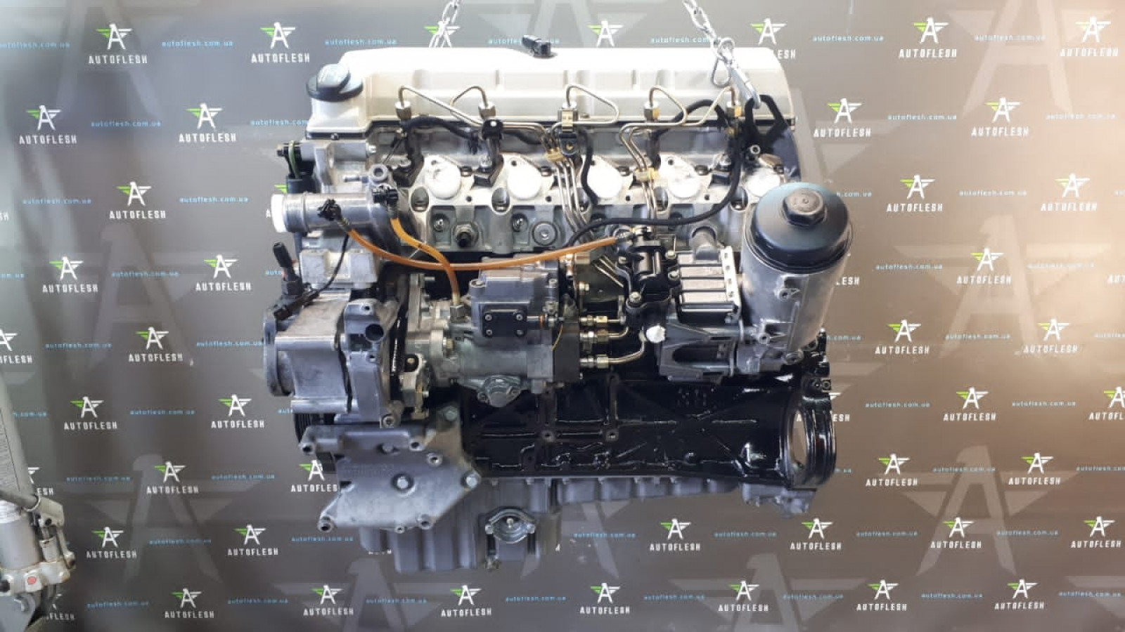 Б/у двигатель ''OM602.982'', 2.9 TDI для Mercedes C-Class/ E-Class/ G-Class/ TN-T1/ Sprinter