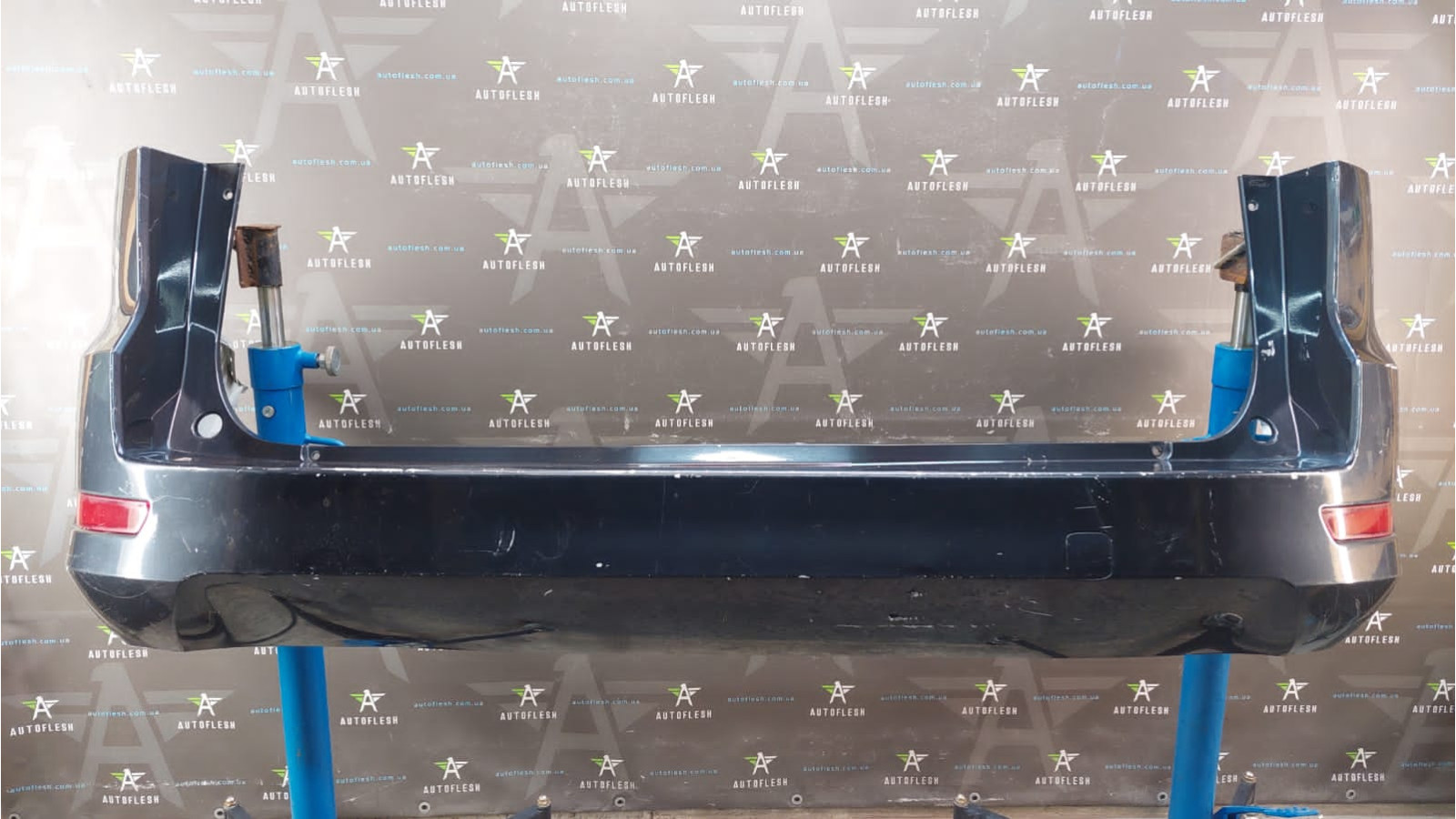 Б/у бампер задний в сборе 7S71N17906A, 1483939 для Ford Mondeo IV