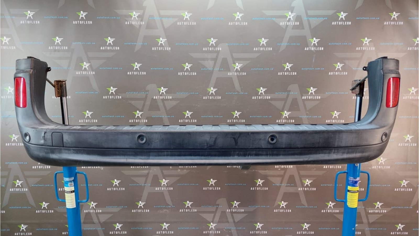 Б/у бампер задний 8200436722, 8200814832 для Renault Kangoo II