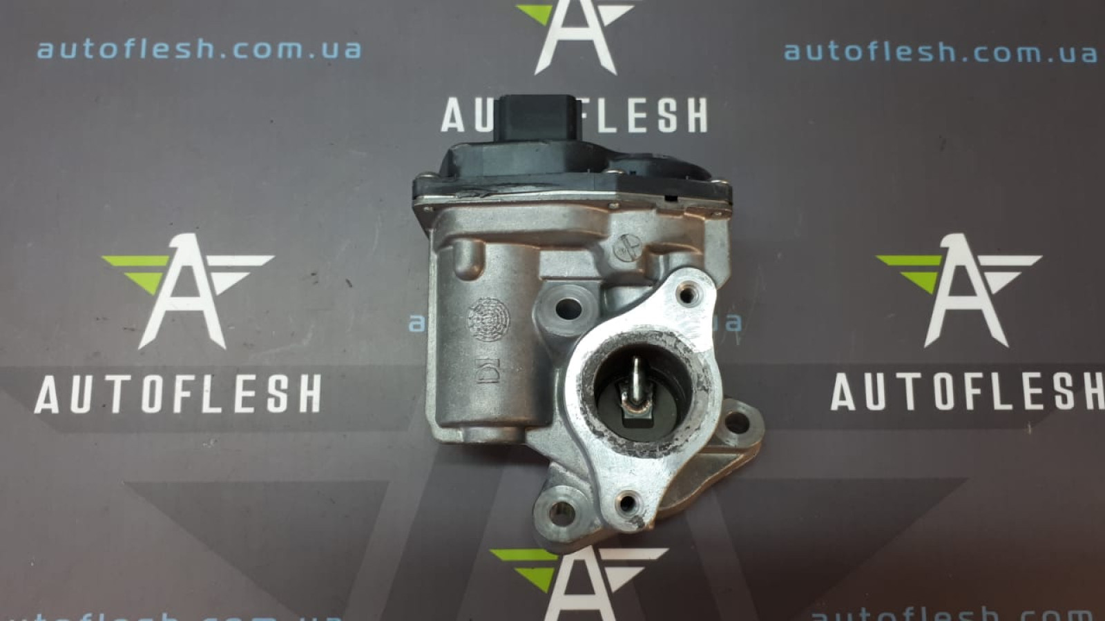 Б/у клапан EGR 147104647R, 1.5 dCi для Dacia/ Mercedes/ Nissan/ Renault