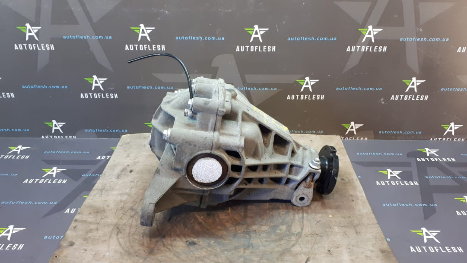 Б/у мост задний в сборе A1633500414, 4460-310-013, 4460-310-012 для Mercedes ML-Class Б/у мост задний в сборе A1633500414, 4460-310-013, 4460-310-012 для Mercedes ML-Class