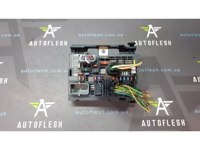 Б/у блок предохранителей BSM 9666700480 для Citroen Berlingo, C4/ Peugeot 308, Partner