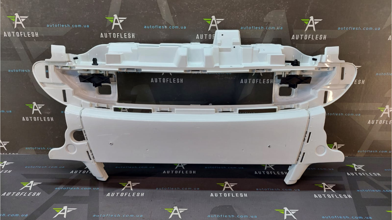 Б/у бампер передний A4516270002 для Smart ForTwo