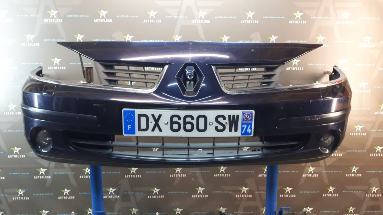 Б/у бампер задний в сборе 7701476242, G000146980, G000146983 для Renault Laguna II