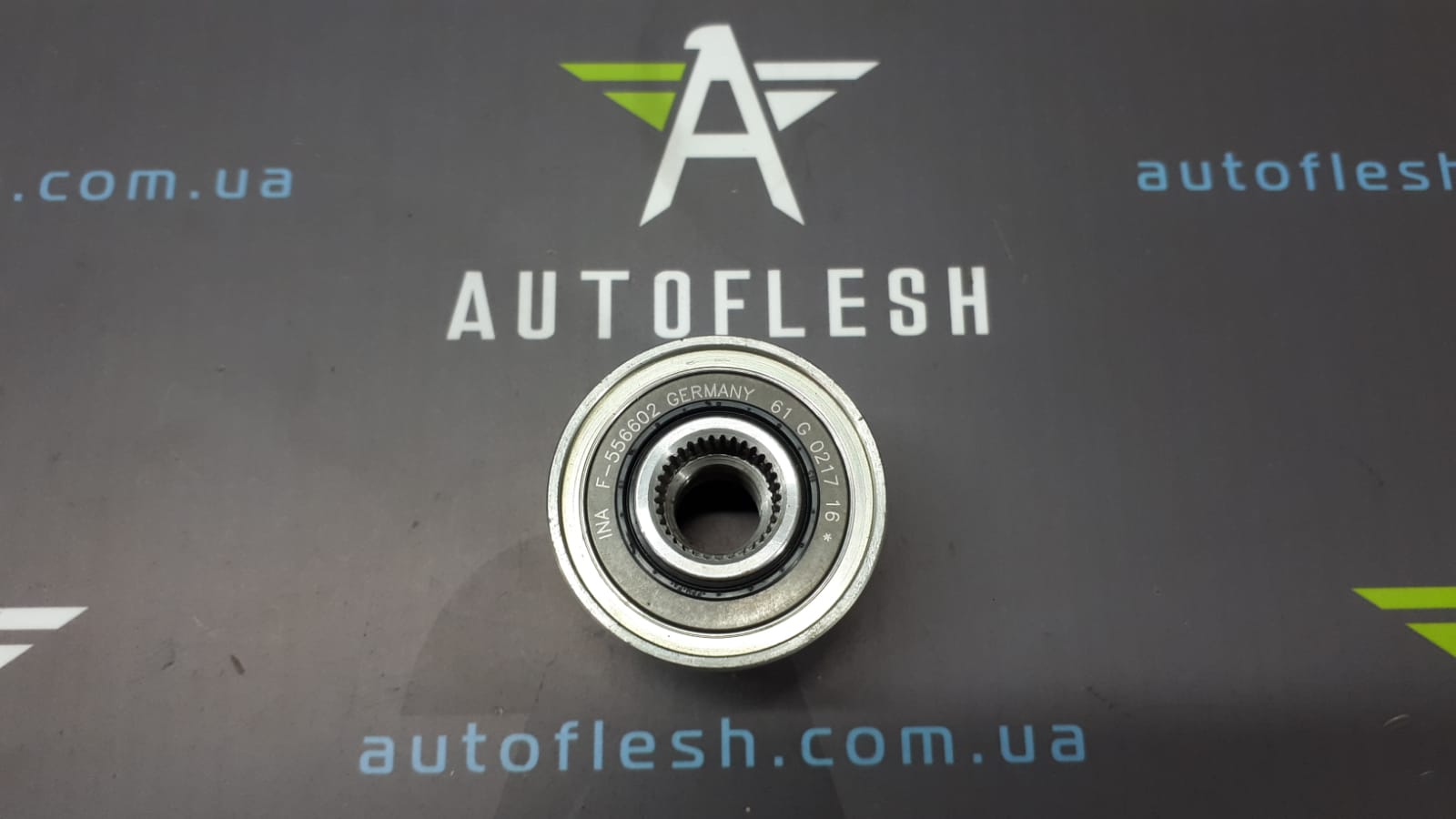 Б/у шкив генератора 8200584040 для Mitsubishi/ Nissan/ Opel/ Renault/ Volvo