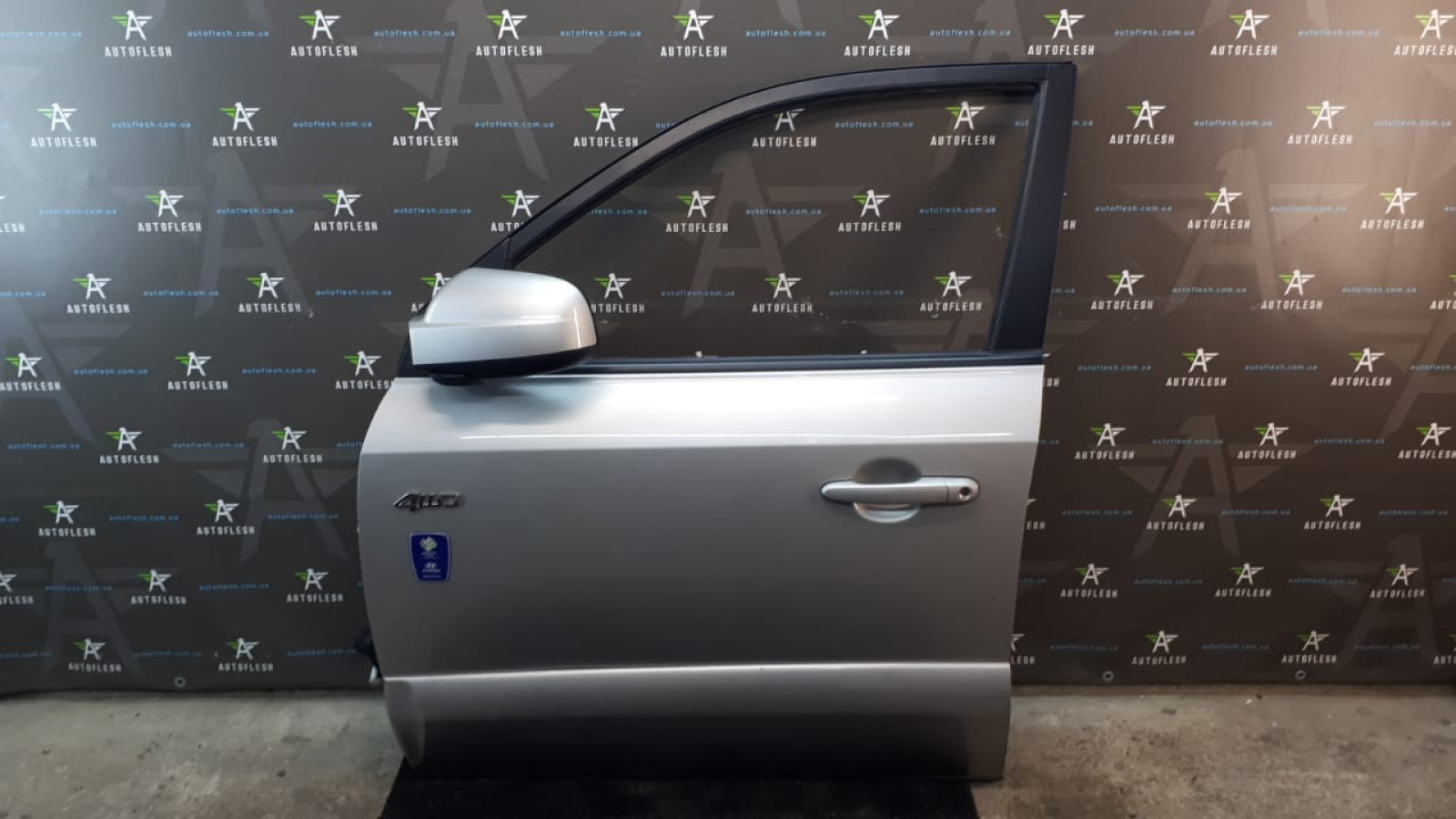 Б/у дверь передняя левая под накладку 760032E030 для Hyundai Tucson