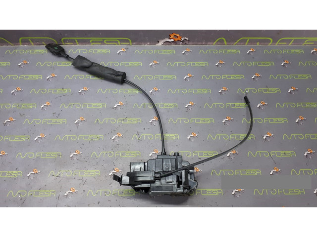 Б/у замок задней левой двери 825030574R для Renault Megane III