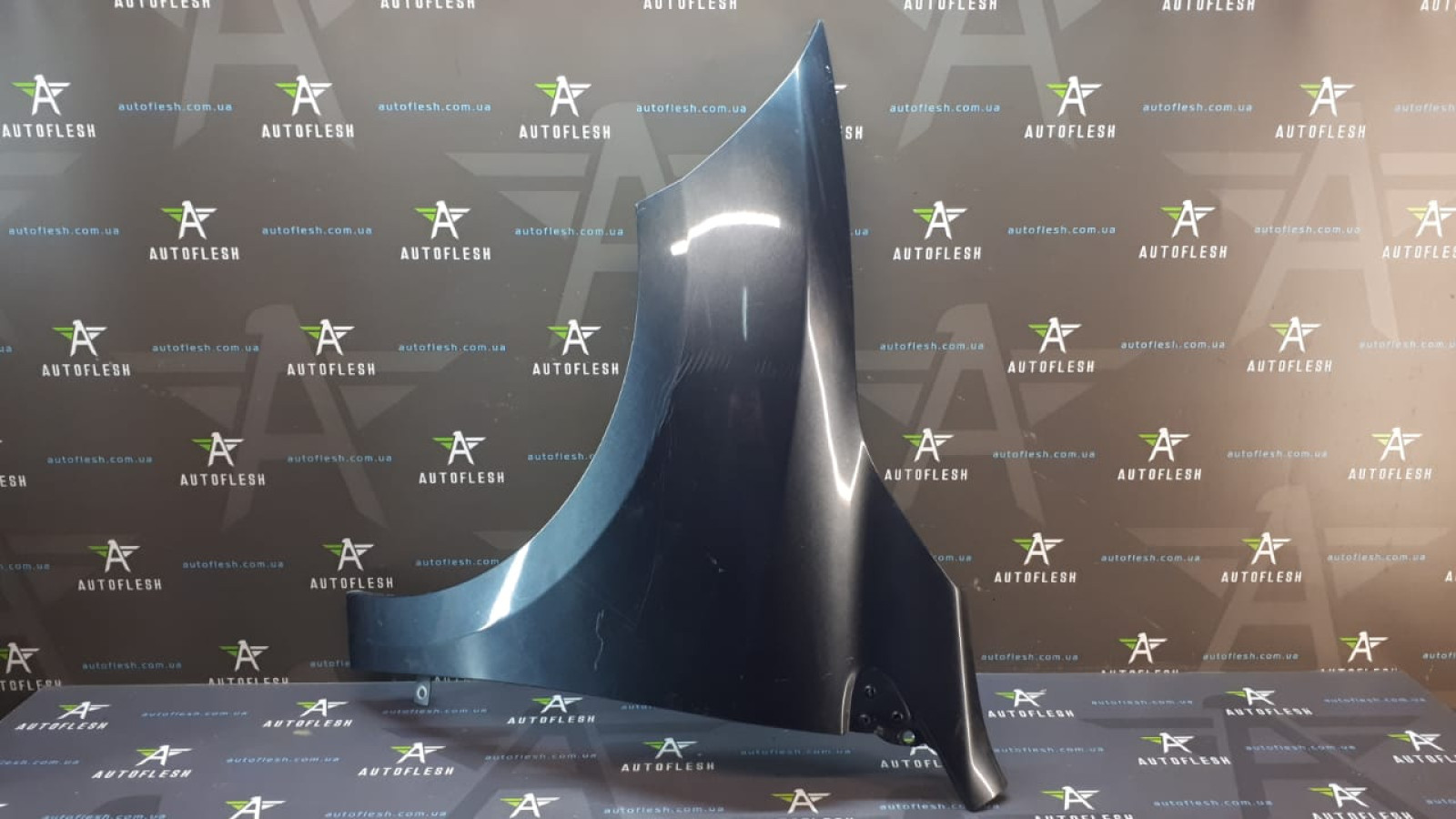 Б/у крыло переднее левое 8200993338 для Renault Megane III