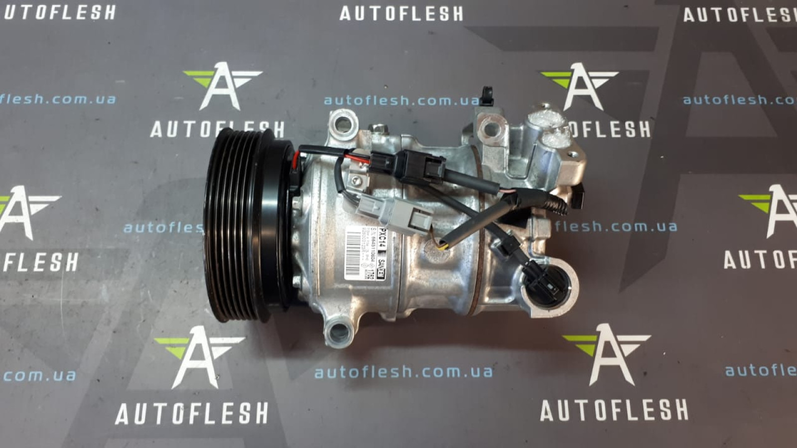 Б/у компрессор кондиционера 926003123R, 6645110604 для Renault Kadjar/ Megane IV/ Scenic IV