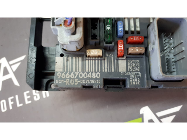 Б/у блок предохранителей BSM 9666700480 для Citroen Berlingo, C4/ Peugeot 308, Partner Б/у блок предохранителей BSM 9666700480 для Citroen Berlingo, C4/ Peugeot 308, Partner