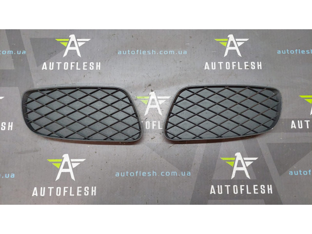 Б/у решетка в бампер A4518260224, A4518260124 для Smart ForTwo