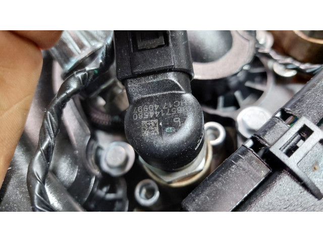 Б/у двигатель D4204T/ 6901552/ 7G9Q6007AA, 2.0 D для Ford/ Volvo Б/у двигатель D4204T/ 6901552/ 7G9Q6007AA, 2.0 D для Ford/ Volvo