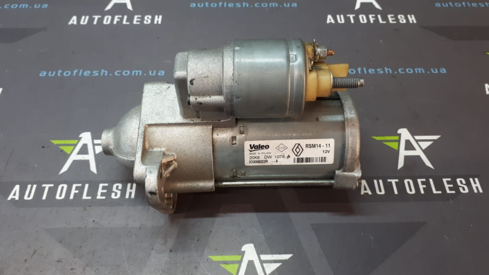 Б/у стартер 233008223R, 1.5 dCi для Dacia/ Nissan/ Renault