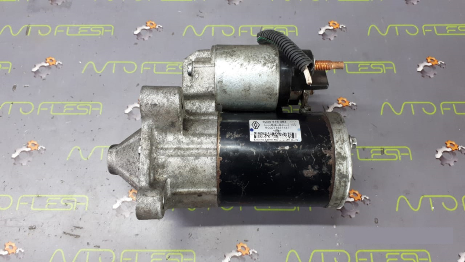 Б/у стартер 8200815083, M000T46371ZT для Dacia/ Nissan/ Renault