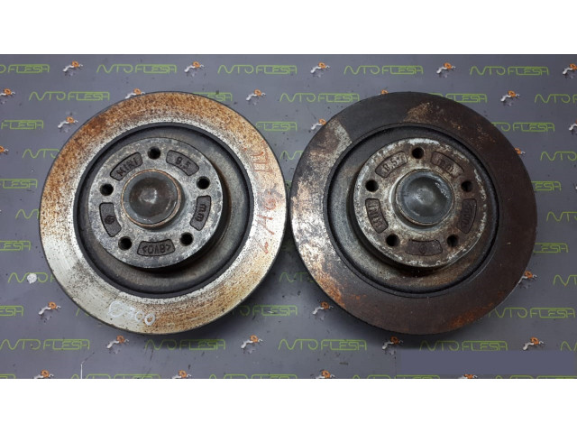 Б/у тормозной диск задний/ ступица задняя 432022434R, 300мм для Renault Laguna Coupe/ Laguna III/ Latitude