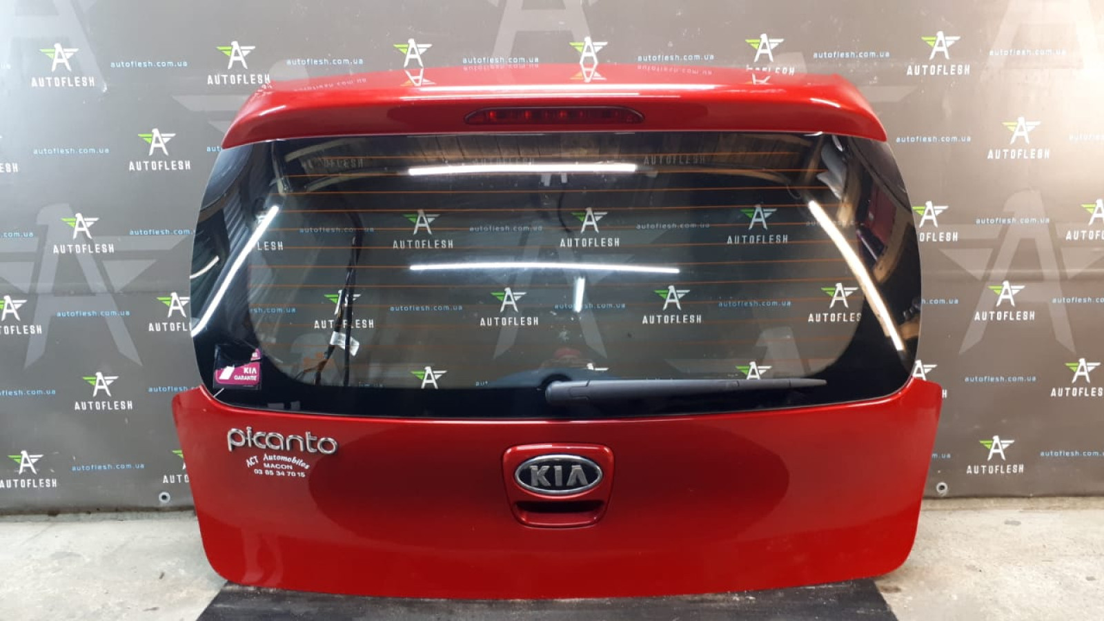Б/у крышка багажника в сборе 737001Y070, 871101Y030 для KIA Picanto