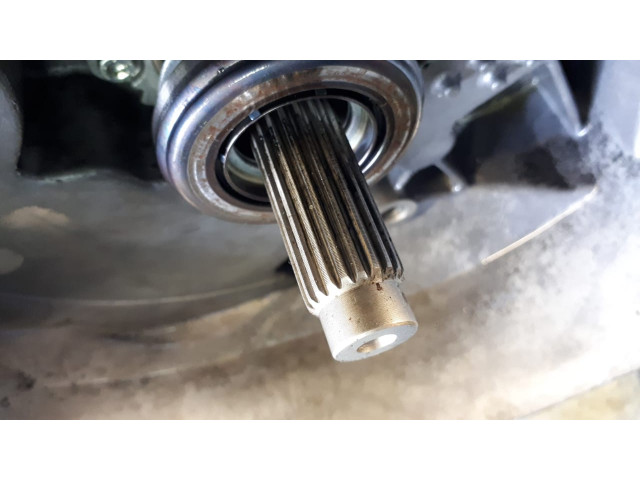 Б/у КПП/ коробка передач MZ4/ M32/ 93169630, 1.7 CDTI для Opel Б/у КПП/ коробка передач MZ4/ M32/ 93169630, 1.7 CDTI для Opel