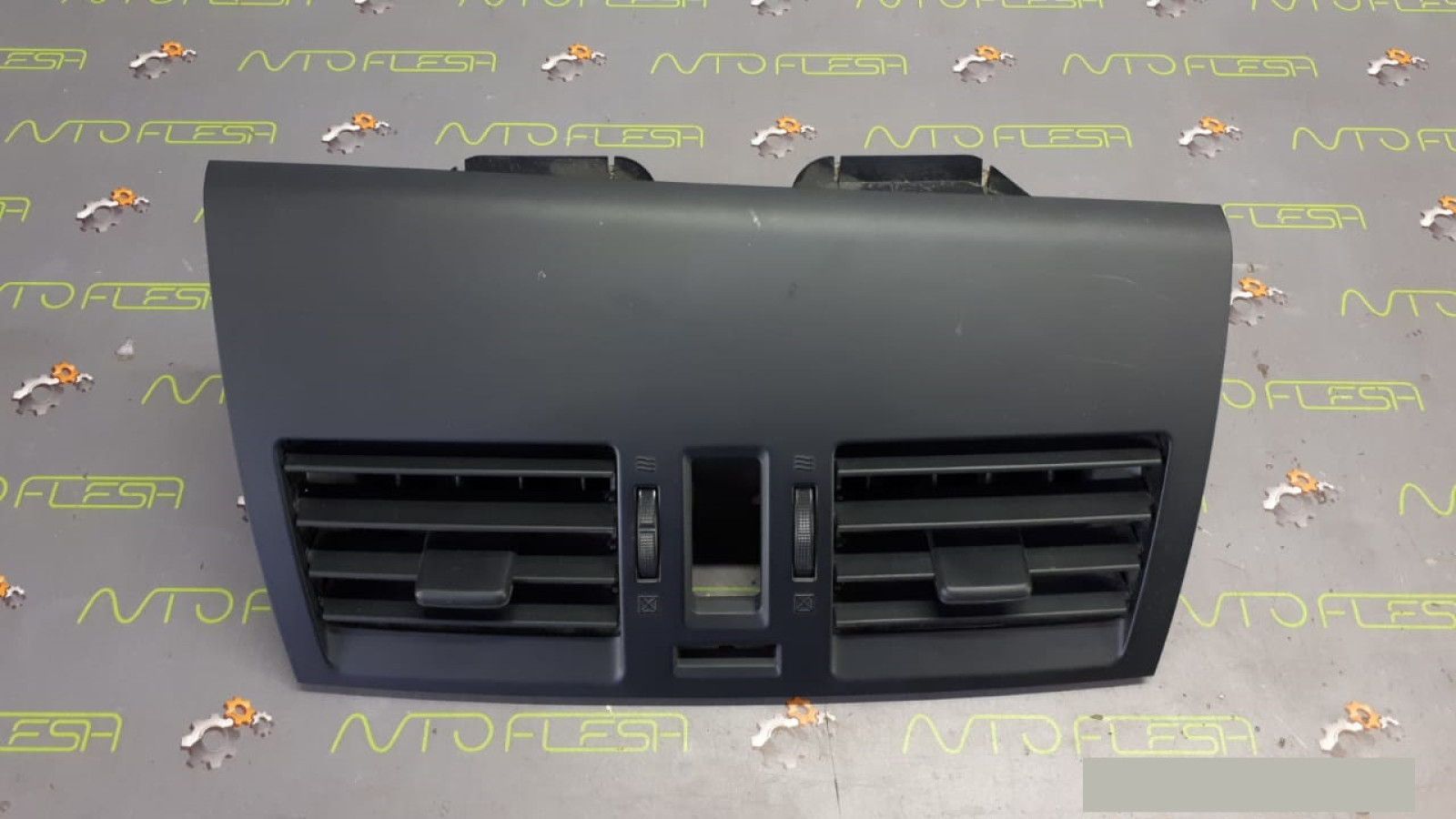 Б/у дефлектор воздушный BBP355211, BBM46491X, BBM56491X для Mazda 3