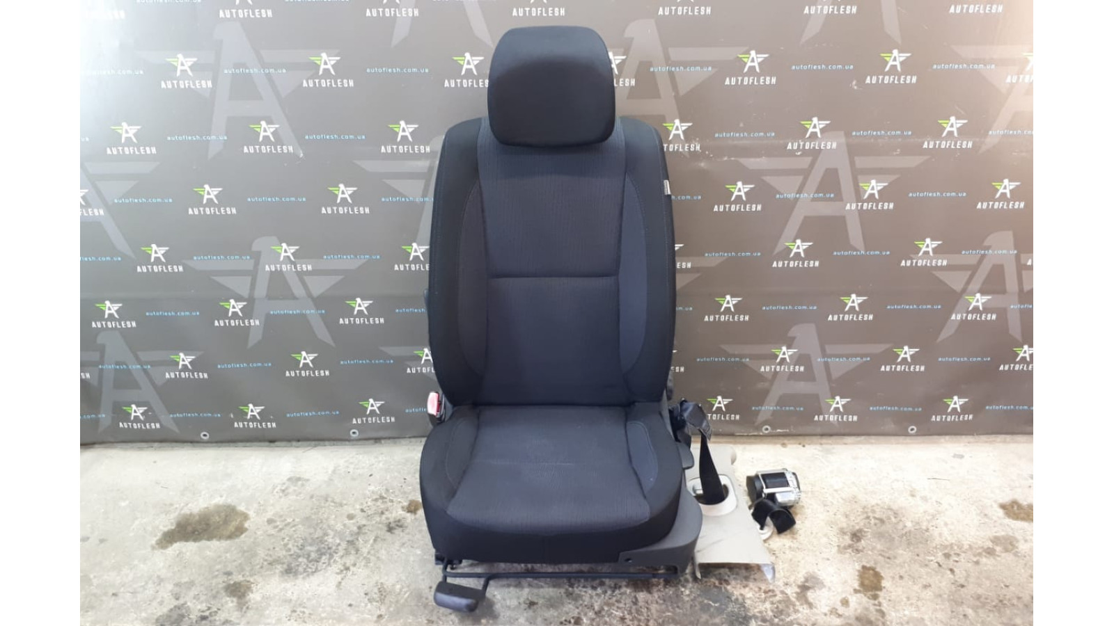 Б/у сиденье водительское для Renault Laguna III