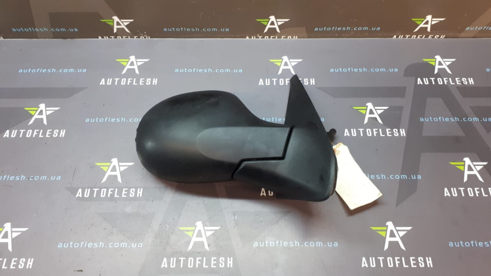 Б/у зеркало правое 8200166727, 12633010 для Renault Clio II