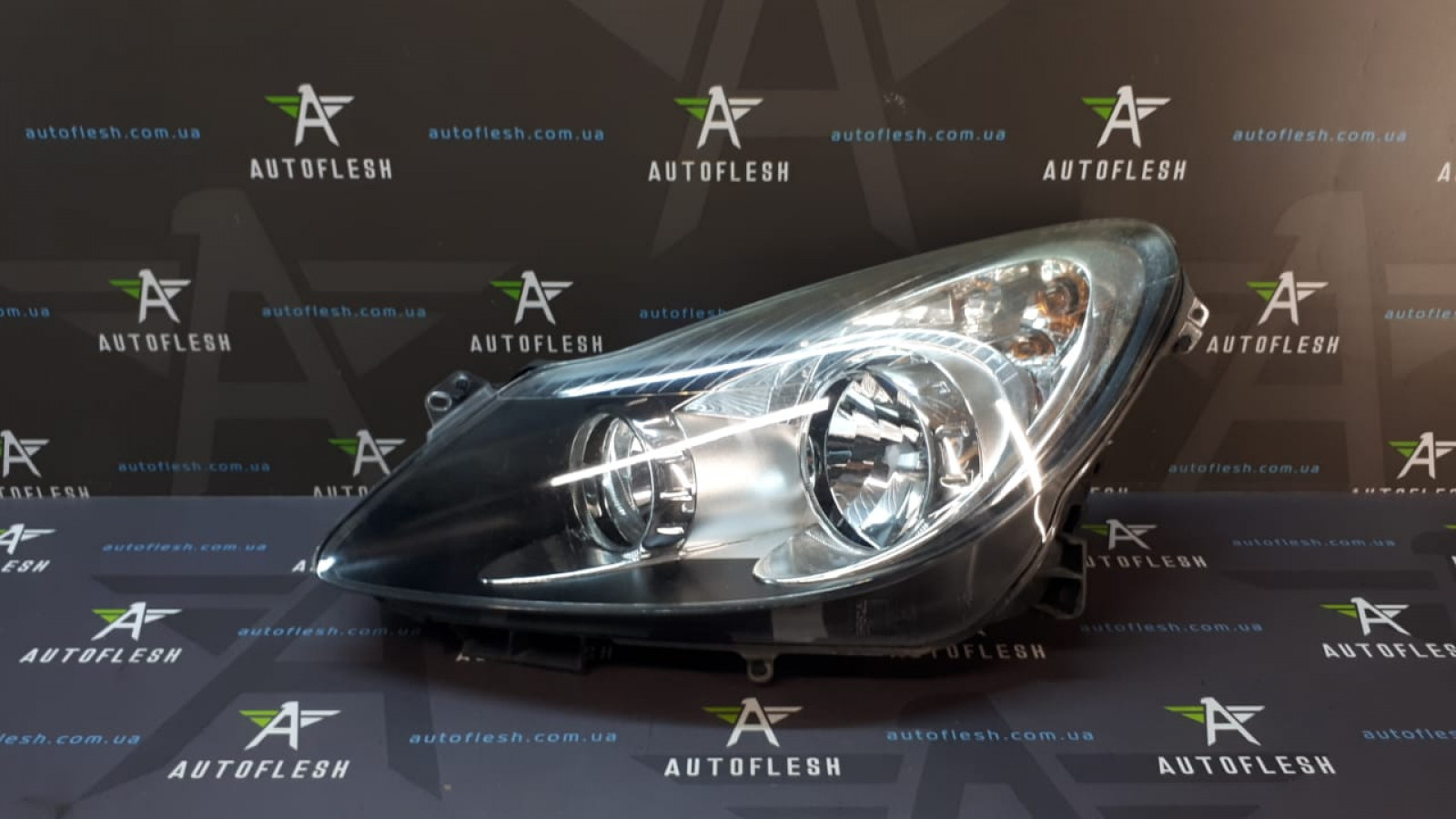 Б/у фара левая в сборе 13217453 для Opel Corsa D