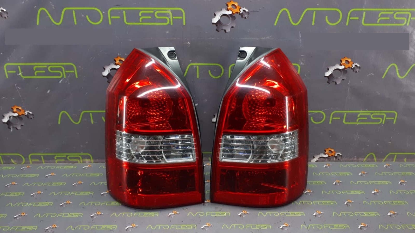 Б/у фонарь задний в сборе 924012E010, 924022E010 для Hyundai Tucson