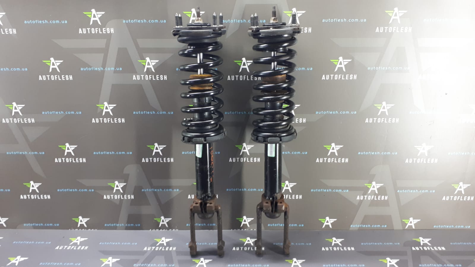 Б/у пружина передняя 52089761AD, 52089762AD для Jeep Grand Cherokee III