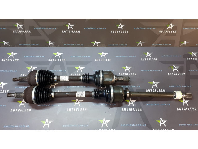 Б/у привод правый/ полуось передняя правая в сборе 8200383708 для Renault Megane II/ Scenic II/ Twingo I
