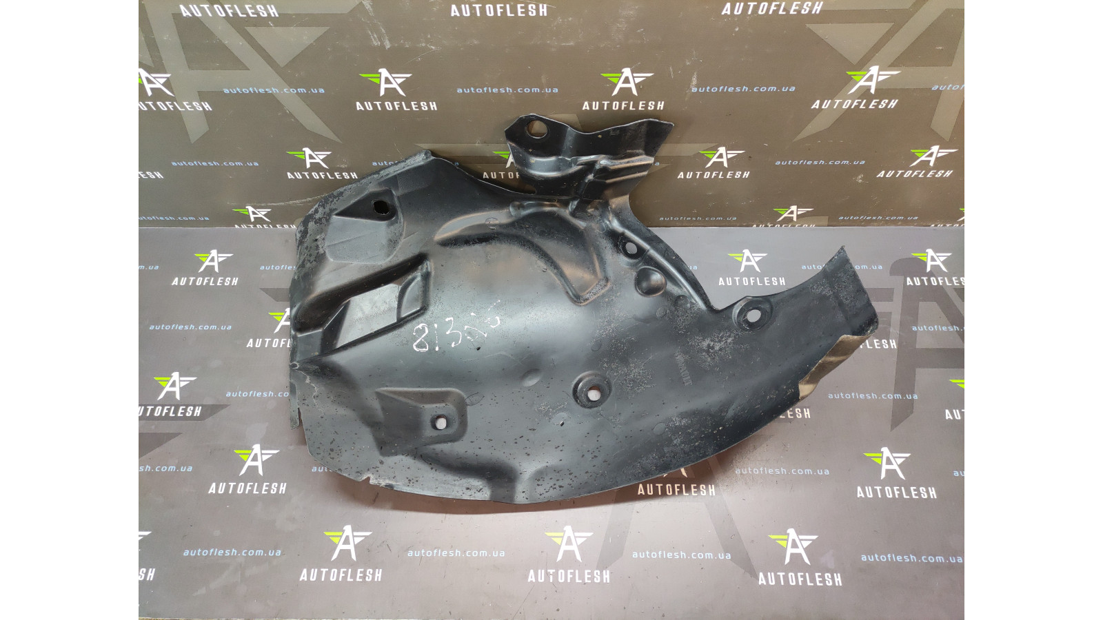 Б/у подкрылок передний левый 638430013R для Renault Fluence/ Megane III