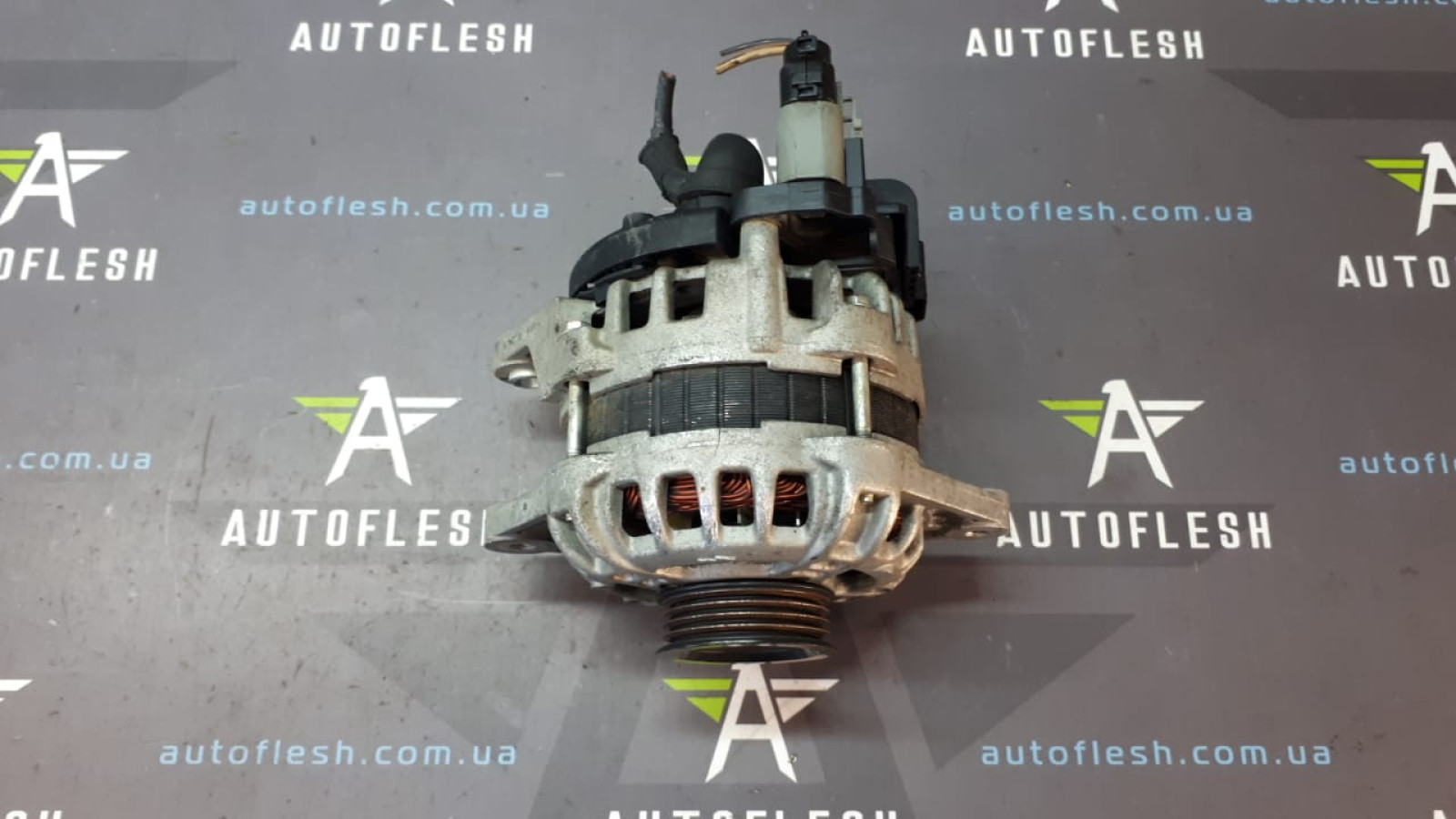 Б/у генератор 3730002800 для Hyundai Atos, Getz, i10/ Kia Picanto