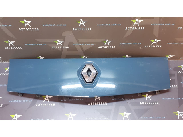 Б/у решетка радиатора 8200499017 для Renault Kangoo II Б/у решетка радиатора 8200499017 для Renault Kangoo II