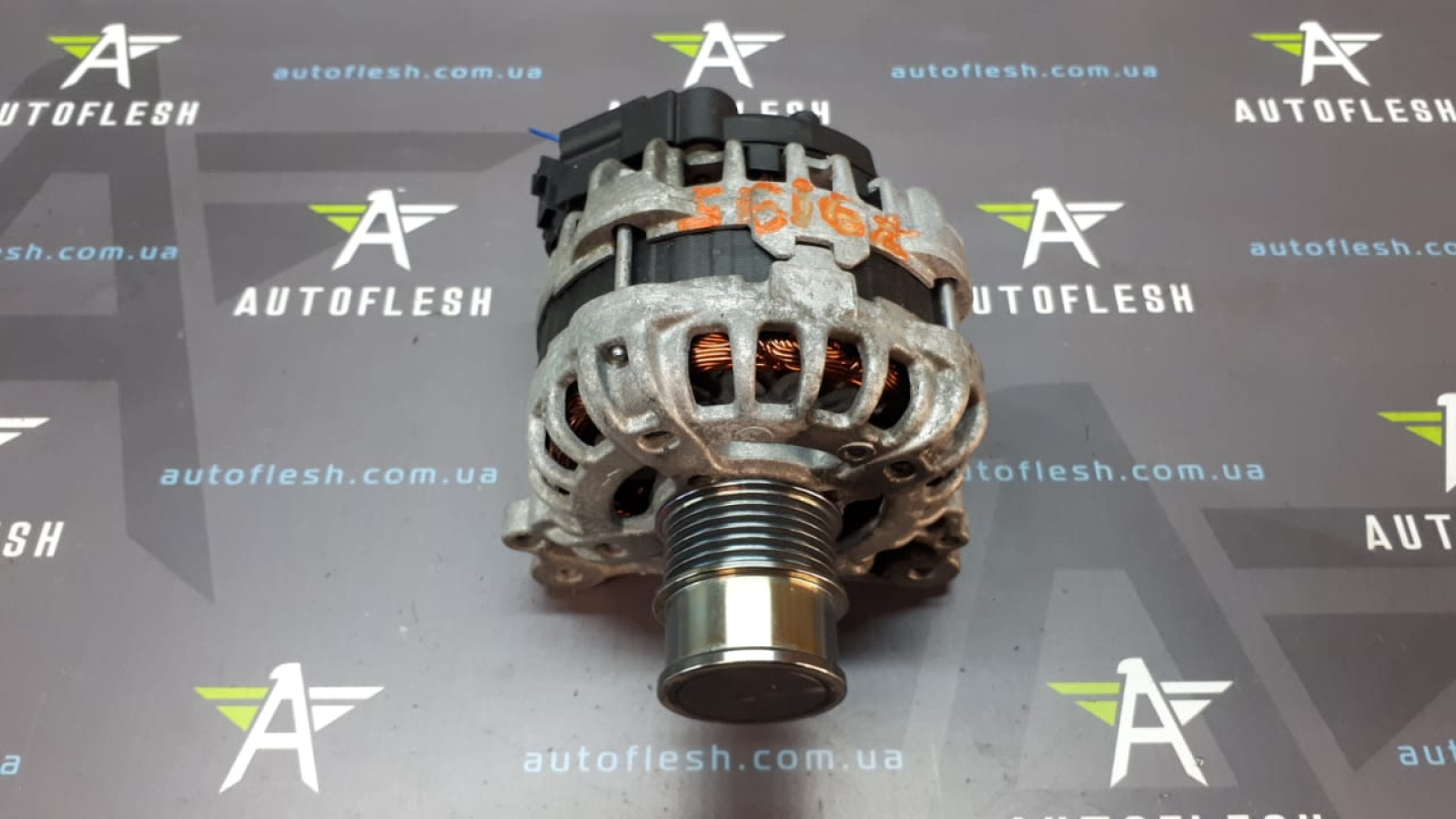Б/у генератор 04E903015A, 110A/ 14V для Audi/ Seat/ Skoda/ Volkswagen