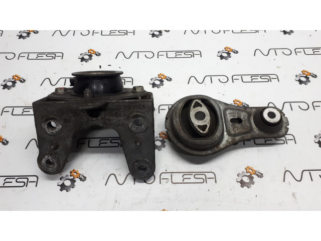 Б/у подушка двигателя 8200675206 для Opel Movano/ Renault Master III/ Vauxhall Movano