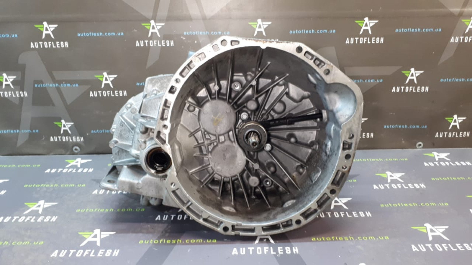 Б/у КПП/ коробка передач PK4012/ 8200600466, 8201000376, 2.0 dCi для Renault Laguna III