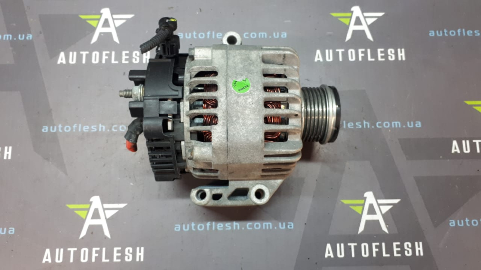 Б/у генератор 13222935, 1.3 CDTi для Opel/ Suzuki