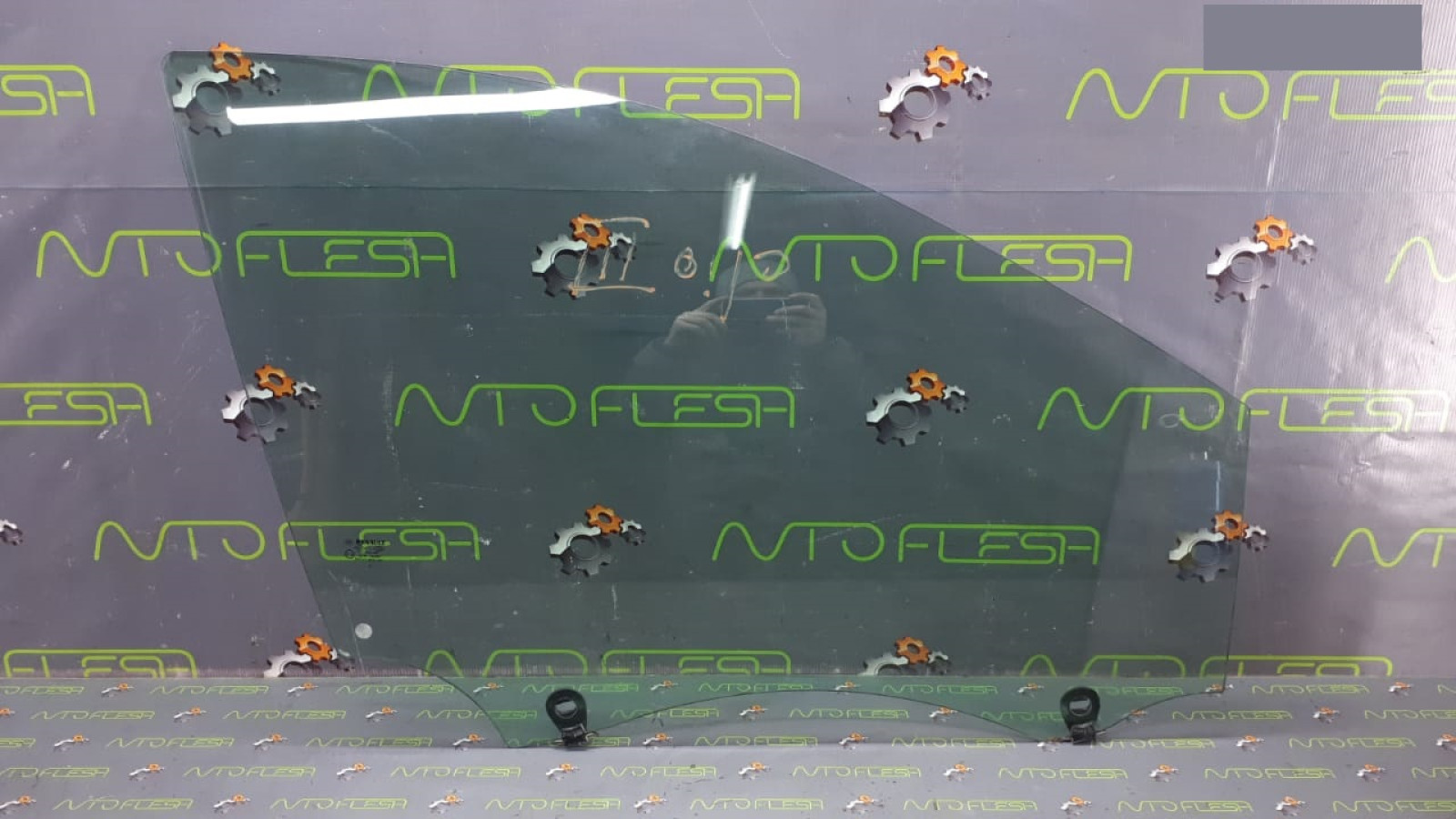 Б/у стекло передней правой двери 43R-00097 для Renault Clio III