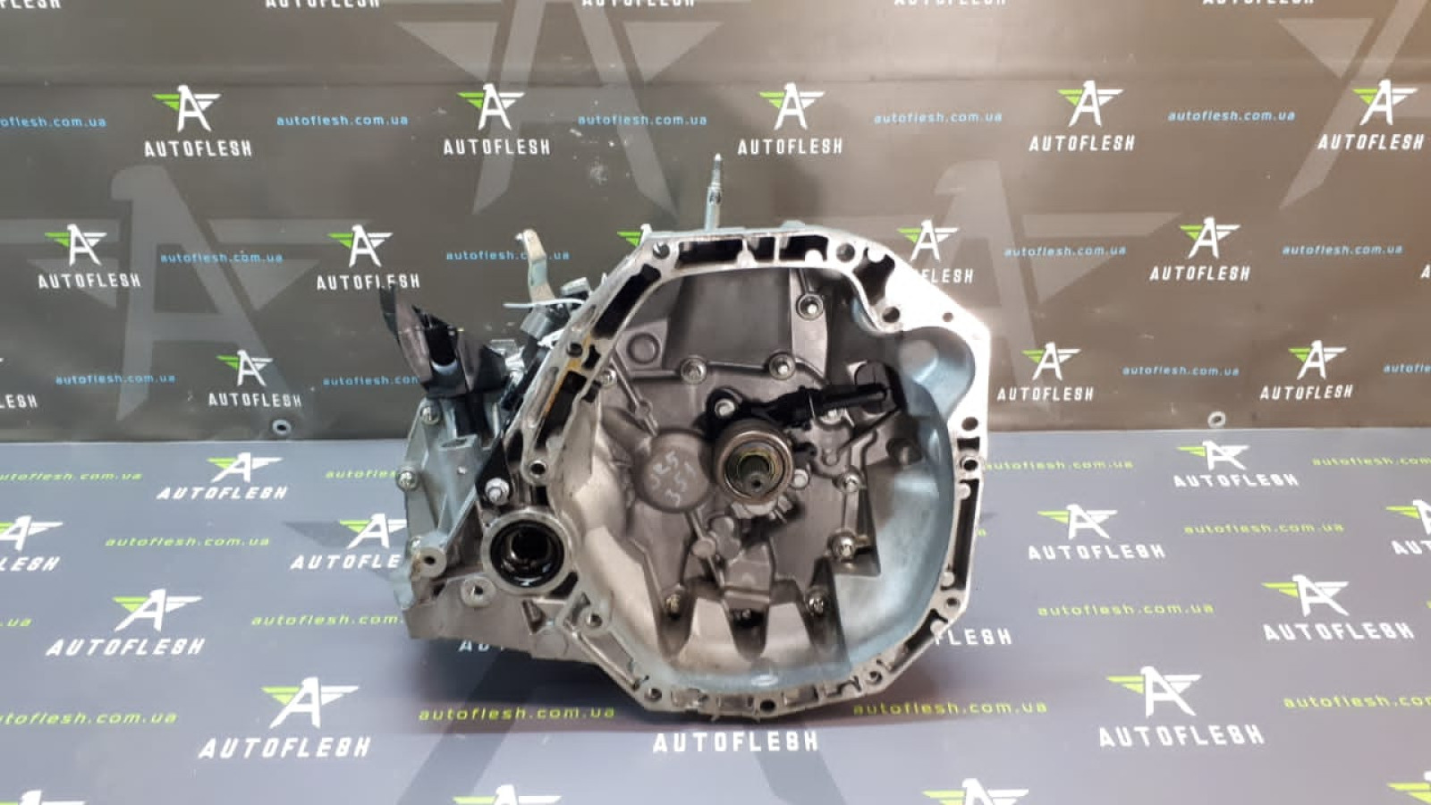 Б/у КПП/ коробка передач в сборе JR5351, 1.5 dCi, 5-ти ступенчатая для Dacia Logan/ Sandero