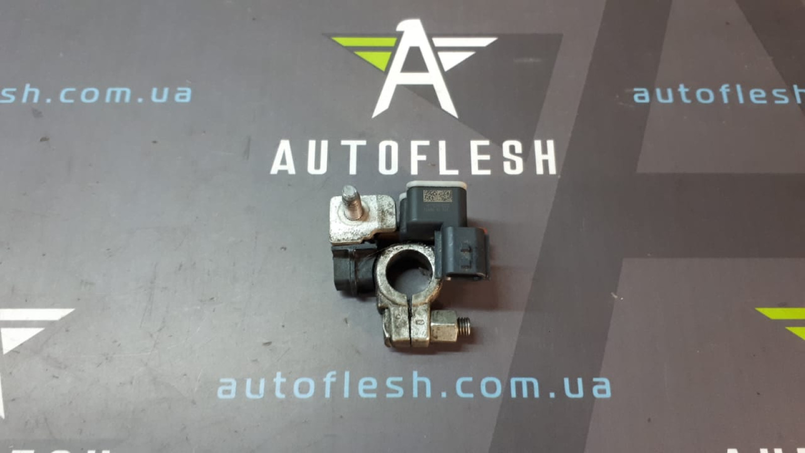 Б/у датчик аккумулятора/ клемма минусовая АКБ A4539054500/ 250825784R для Dacia/ Mercedes/ Renault