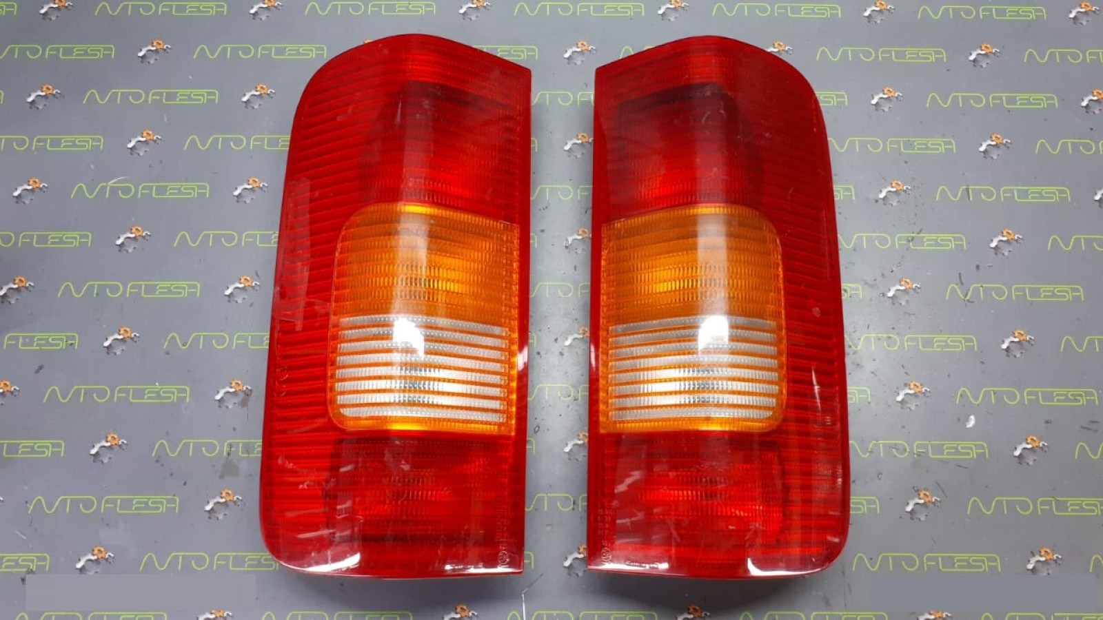 Б/у фонарь задний 2D0945111, 2D0945112 для Volkswagen LT 28-46