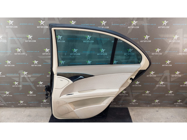 Б/у дверь задняя правая A2117300205, код краски: 197U для Mercedes E-Class Б/у дверь задняя правая A2117300205, код краски: 197U для Mercedes E-Class