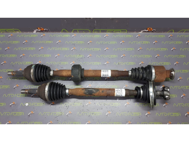 Б/у полуось/ привод передний 8200499304, 8200499306 для Dacia Logan, Sandero/ Renault Logan